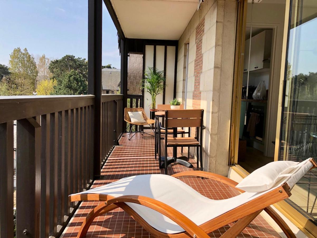 Beau Studio Terrasse Vue Jardin - A 2 Pas De La Mer Deauville Exterior photo